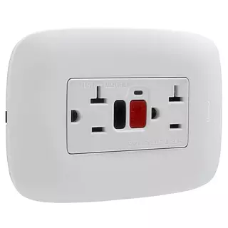 Toma Doble Con Polo Gfci 20a Galica 2. Lx