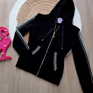 Chaqueta Negra Corta – Estilo Urbano