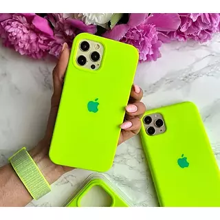 Silicon Case Verde Iphone 16pro+