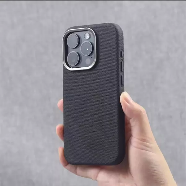 Case Diseño Cuero Magsafe Negro Iphone 15