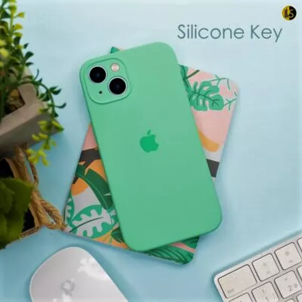 Silicon Case Verde Protector Cámara Iphone 14pro+