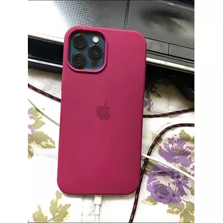 Silicon Case Vinotinto Iphone 14