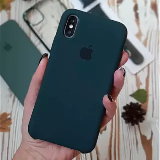 Silicon Case Verde Oscuro Iphone 16pro