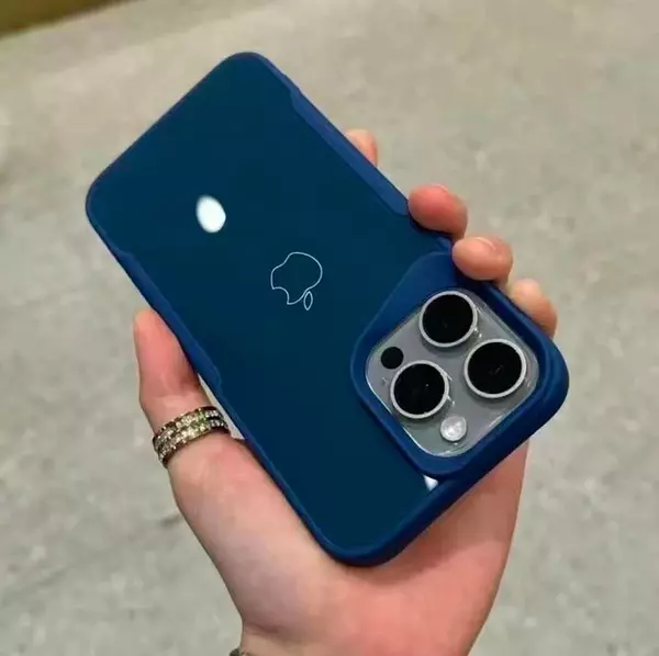 Case Protector De Camaras Azul Oscuro Iphone 13pro+
