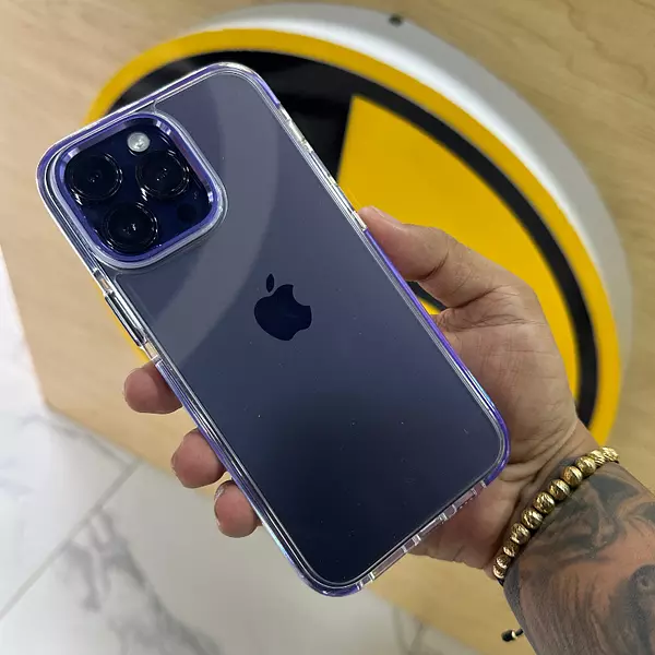 Case Transparente Borde Morado Iphone 15