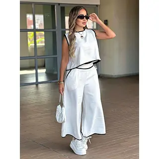 Set Suelto Negro – Estilo Cómodo Y Sofisticado