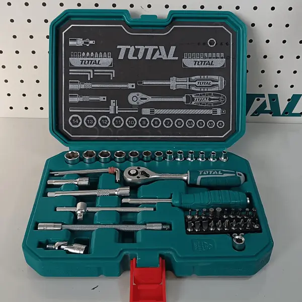 Juego De Copas Y Ratchet 45pzs Industrial Total