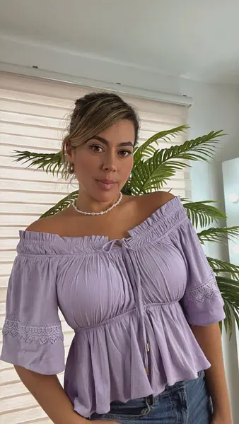 Blusa Lila Femenina – Dulzura Y Elegancia