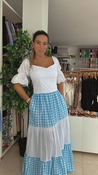 Vestido Azul-Blanco – Fresca Y Versátil