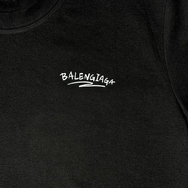 Camiseta Negra Talla L Con Estampado Balenciaga