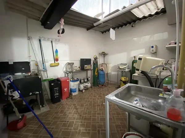 Casa Comercial- Bosque Alto