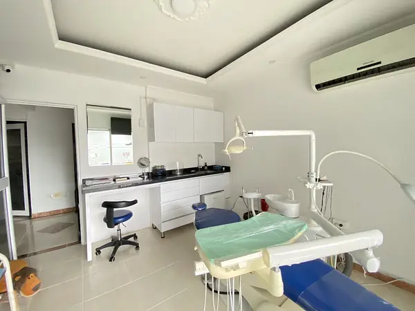 Casa Comercial- Bosque Alto