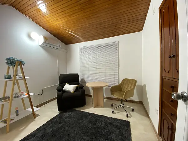 Casa Comercial- Bosque Alto