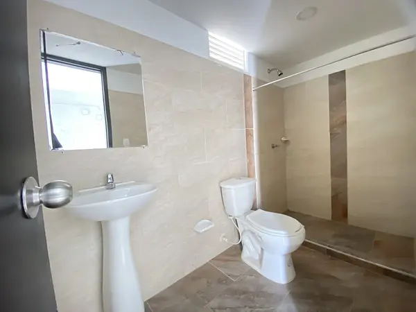 Apartamento-Bosques De San Antonio