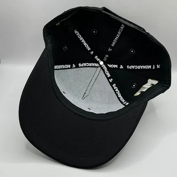 Ganadero Negra Placa Dorada