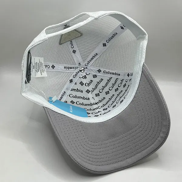 Gorra Columbia Gris Claro Letra Blanca