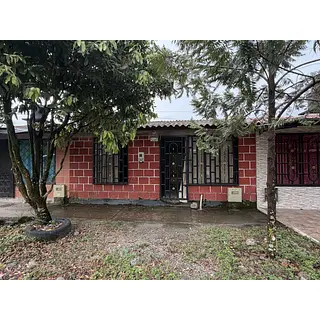 Casa - Urbanización Betty Camacho