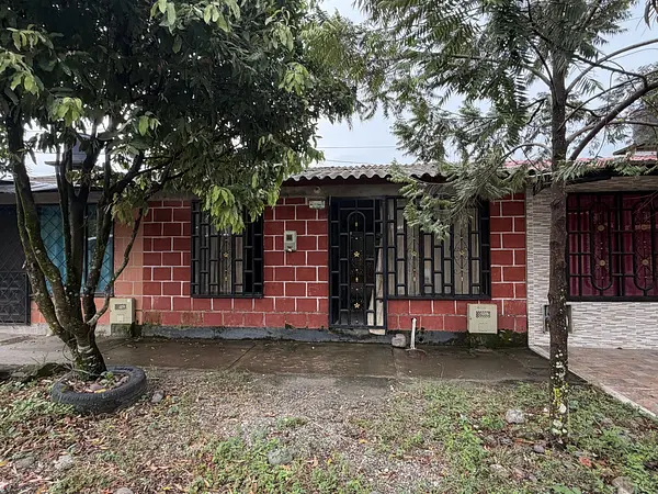 Casa - Urbanización Betty Camacho