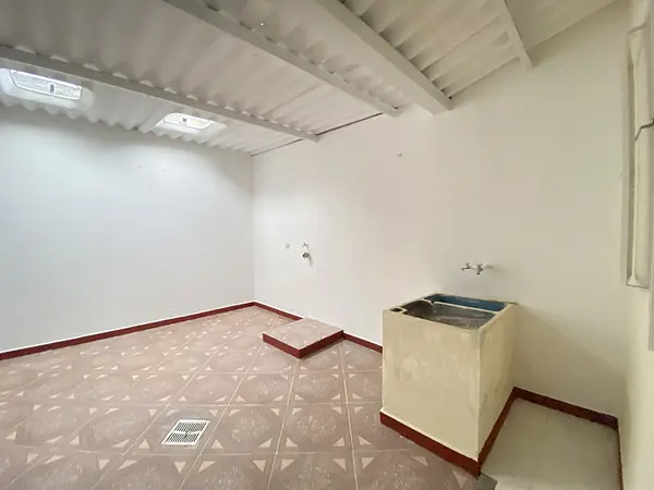 Casa-Bosques De Abajam