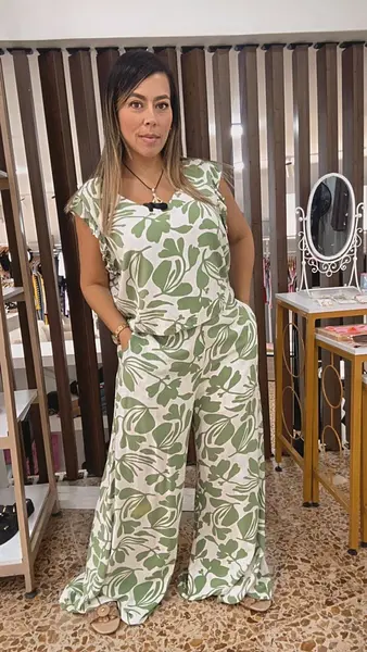 Set Tropical Chic Verde – Blusa Y Palazzo