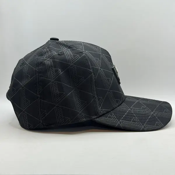 Gorra Lacoste Negra Parche Goma Pin Metálico