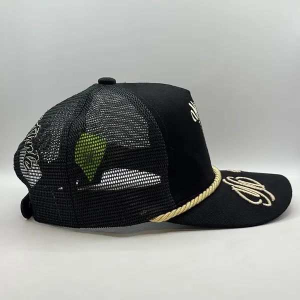 Yout Athntc Negra Letras Cursivas