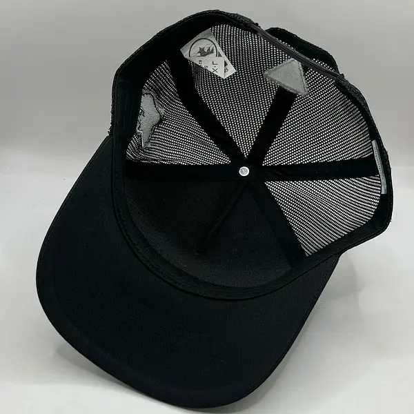 Gorra Columbia Letras Plateadas